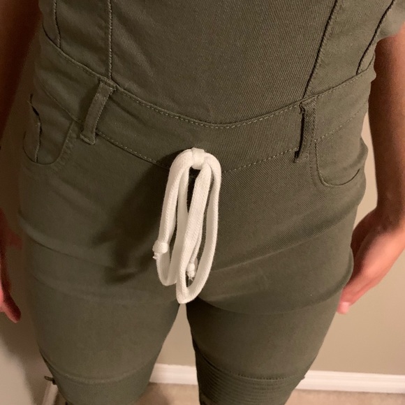 One piece - Picture 3 of 4